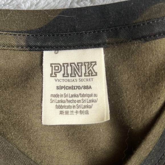 PINK camo long sleeve shirt with rose detailed sleeves! - Picture 4 of 4